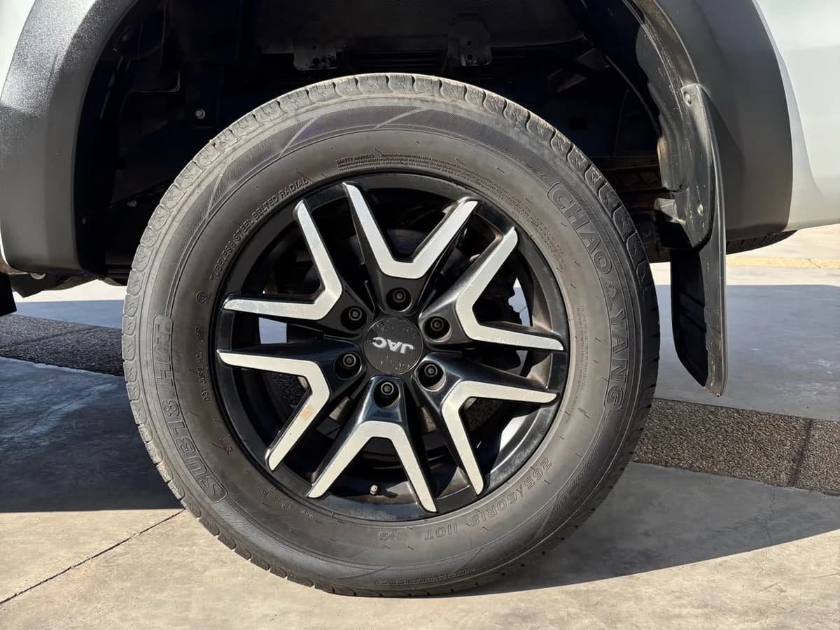 JAC T8 DCAB 2.0 DIESEL 2022 - Imagen 10