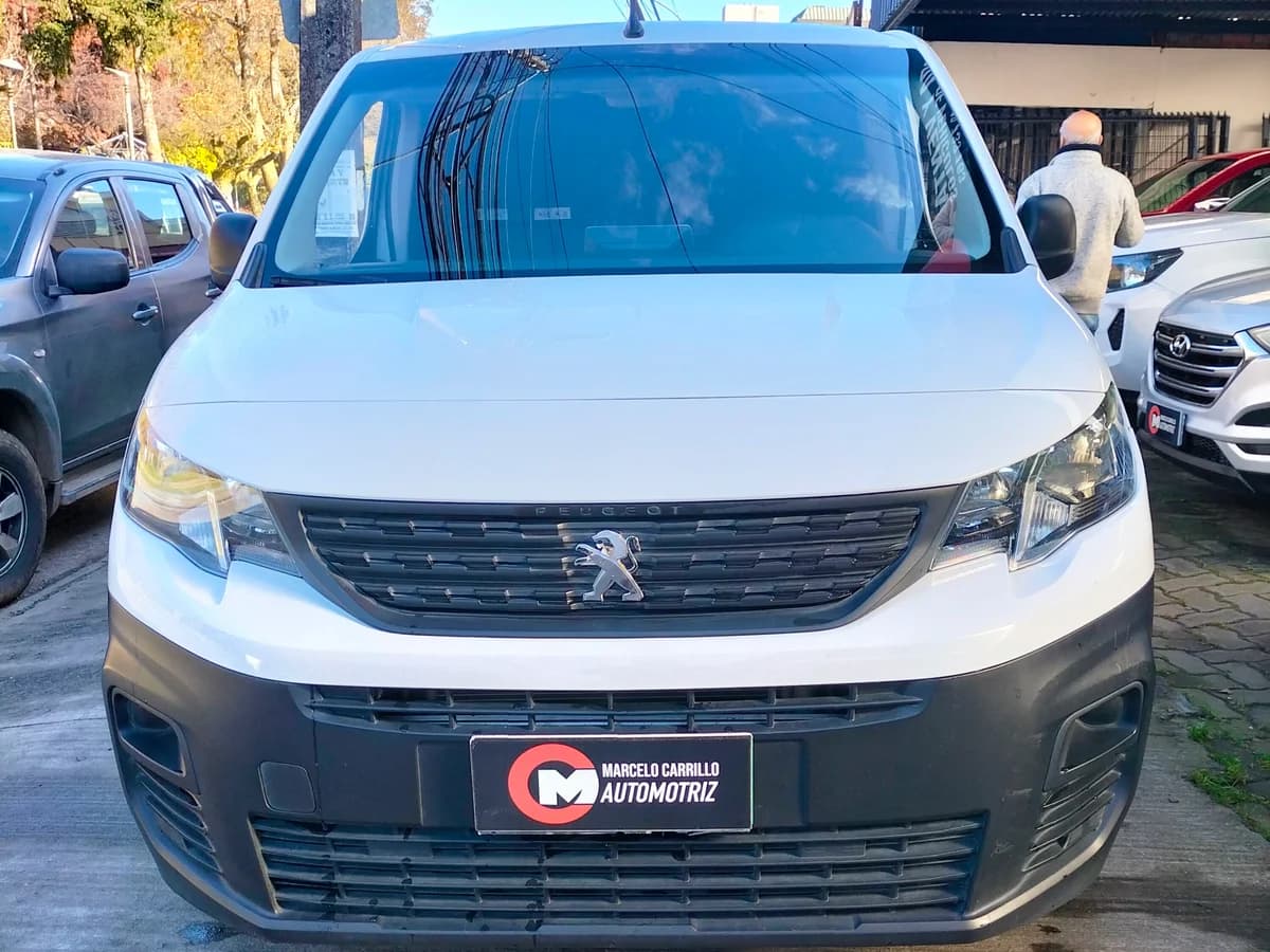 PEUGEOT Partner 1.5 L1 HDI DIESEL 100HP 4X2 MT 5P 2024 - Imagen 1