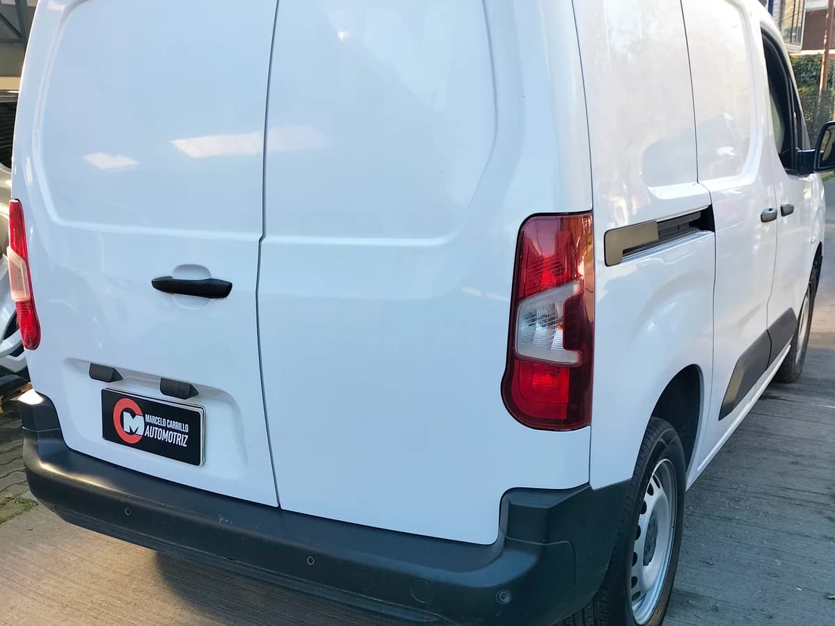 PEUGEOT Partner 1.5 L1 HDI DIESEL 100HP 4X2 MT 5P 2024 - Imagen 4