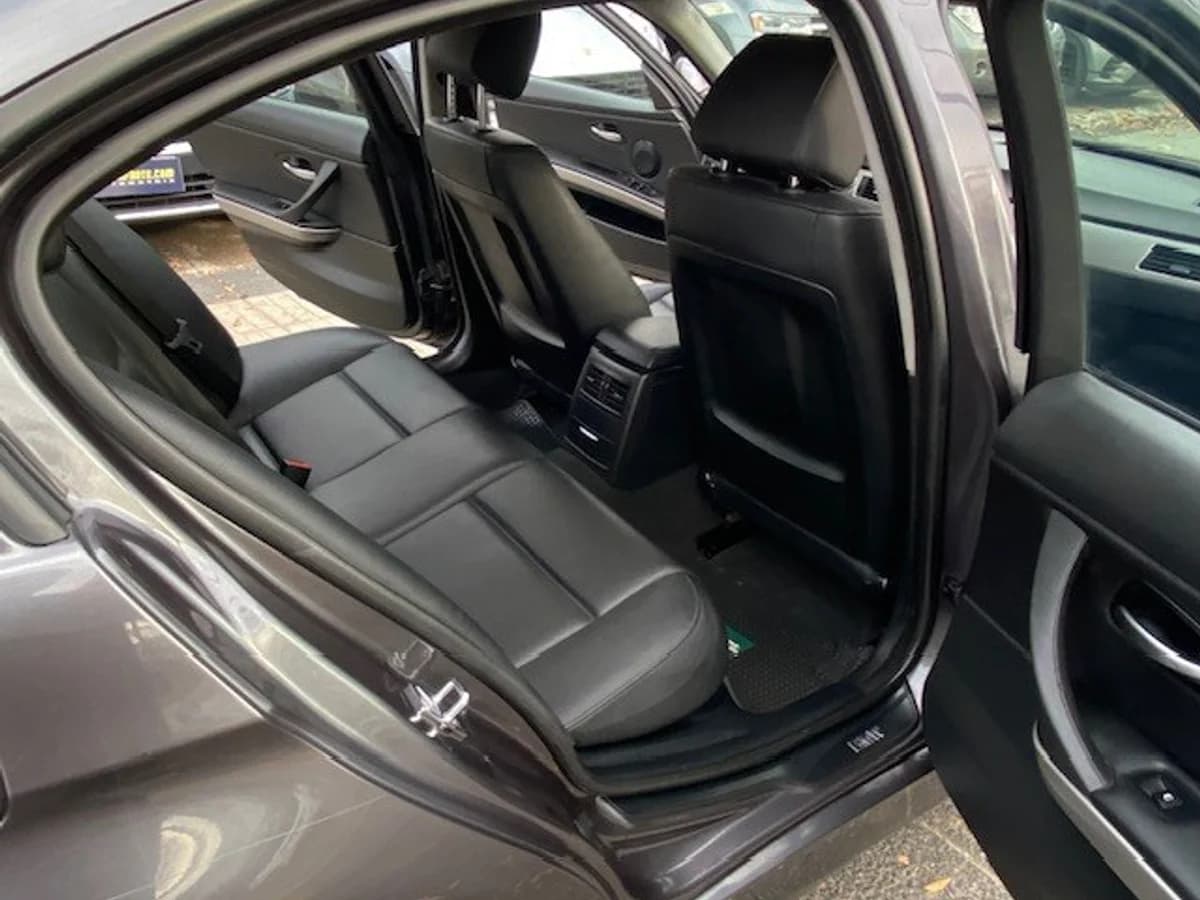 BMW 320IA 2.0 Cuero. 2008 - Imagen 9