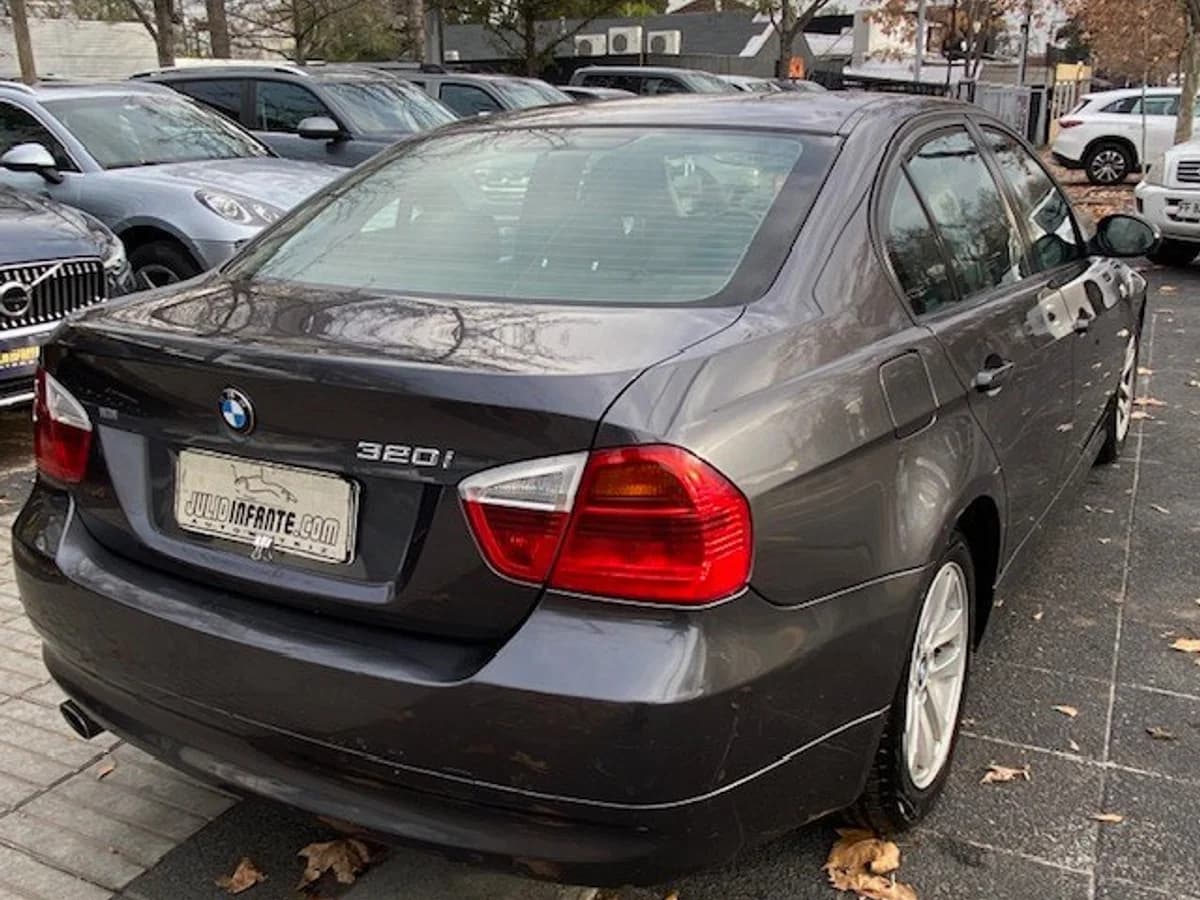 BMW 320IA 2.0 Cuero. 2008 - Imagen 2