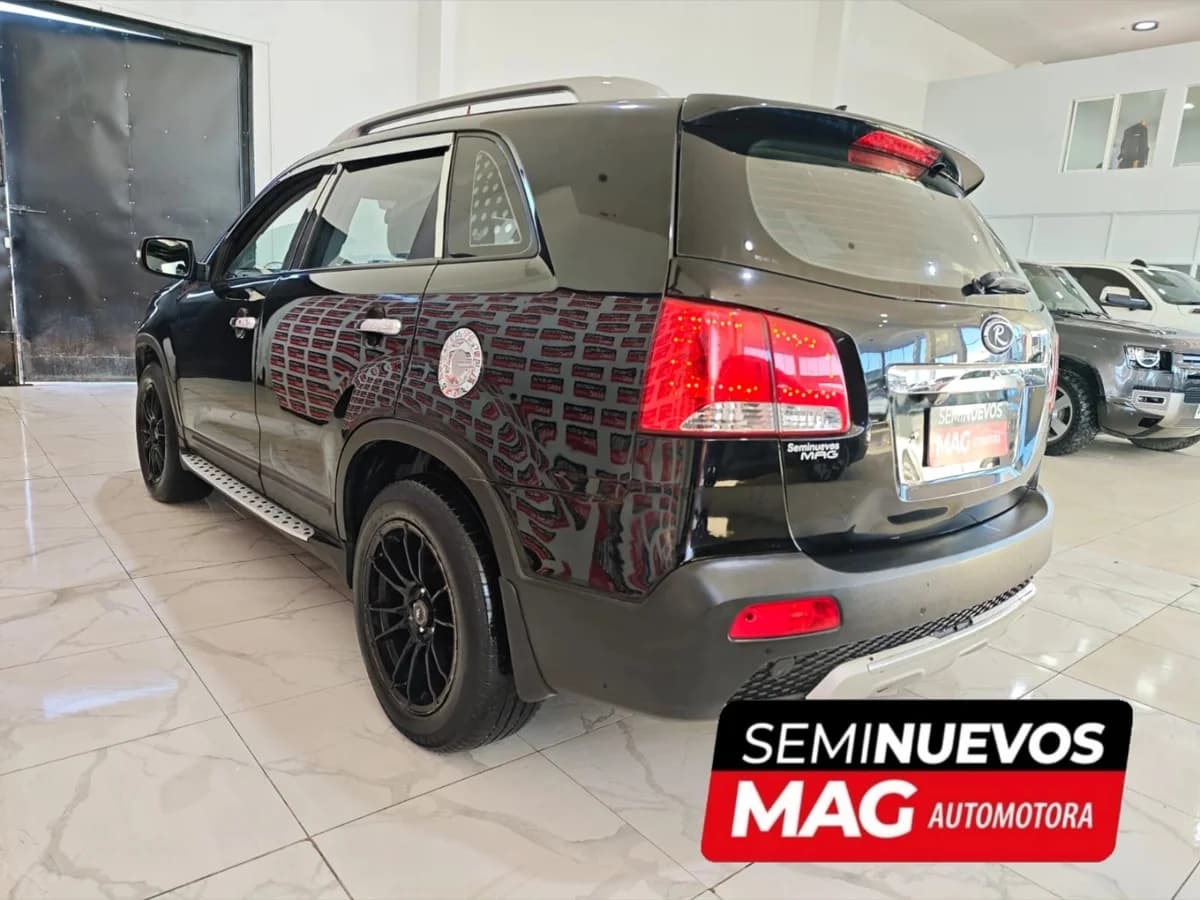KIA SORENTO 2.2 AUT 2010 - Imagen 4
