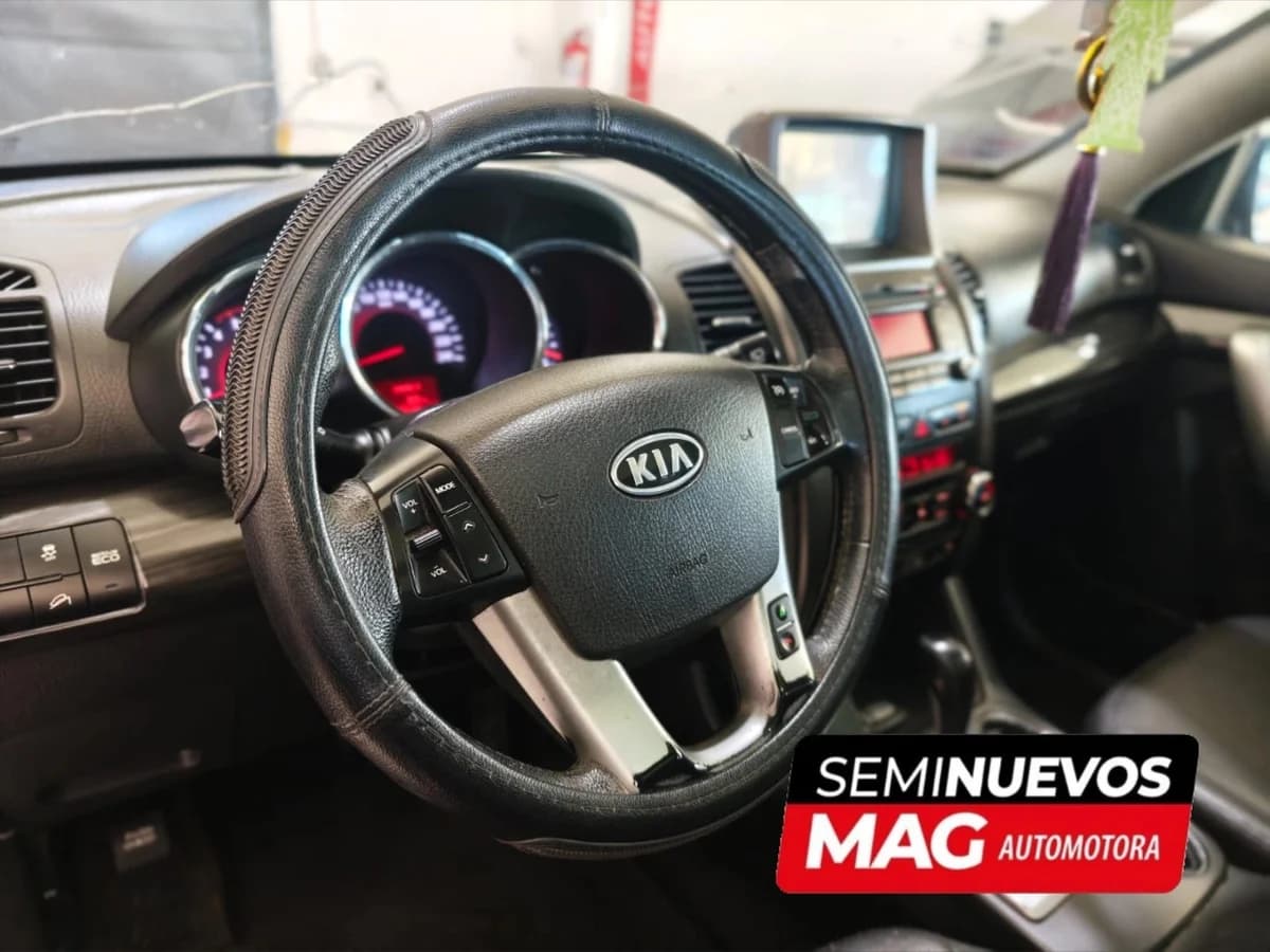 KIA SORENTO 2.2 AUT 2010 - Imagen 5