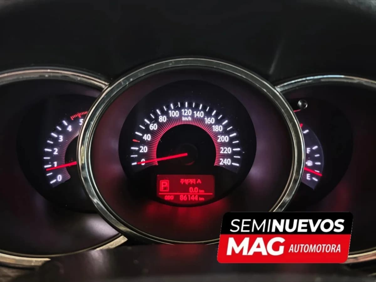 KIA SORENTO 2.2 AUT 2010 - Imagen 7