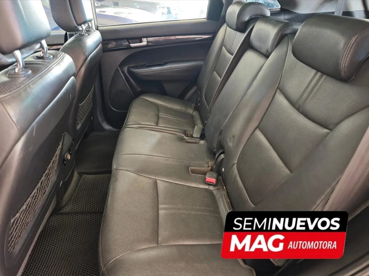 KIA SORENTO 2.2 AUT 2010 - Imagen 10