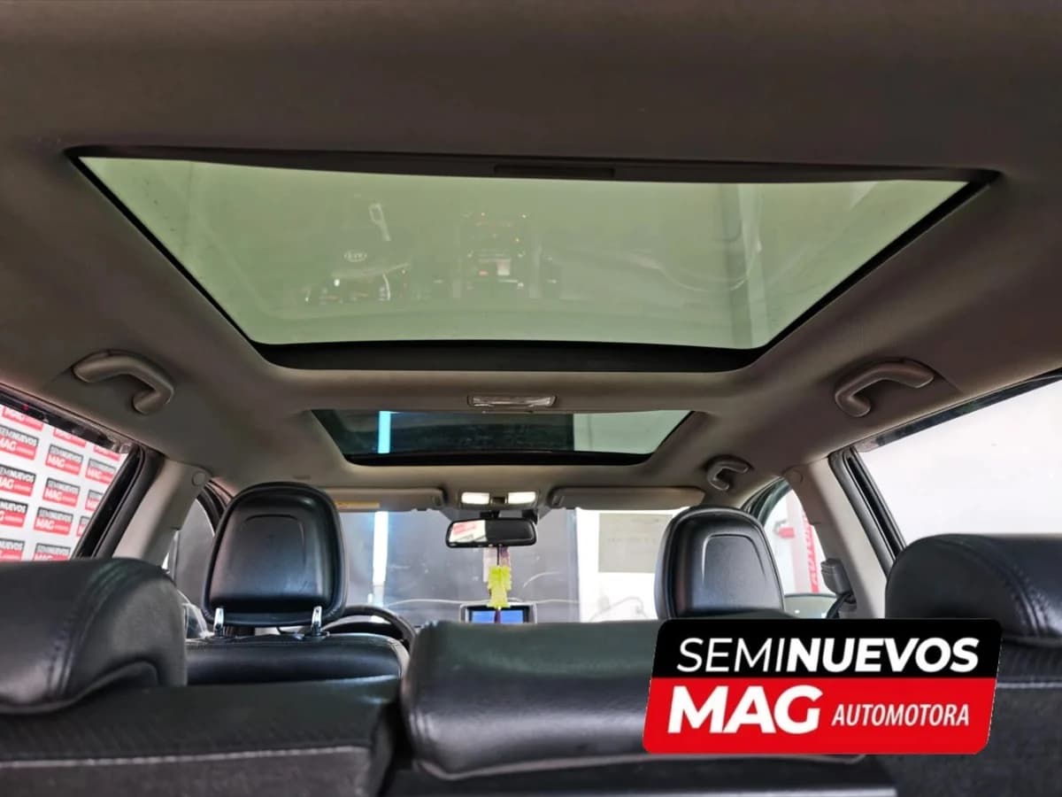KIA SORENTO 2.2 AUT 2010 - Imagen 11