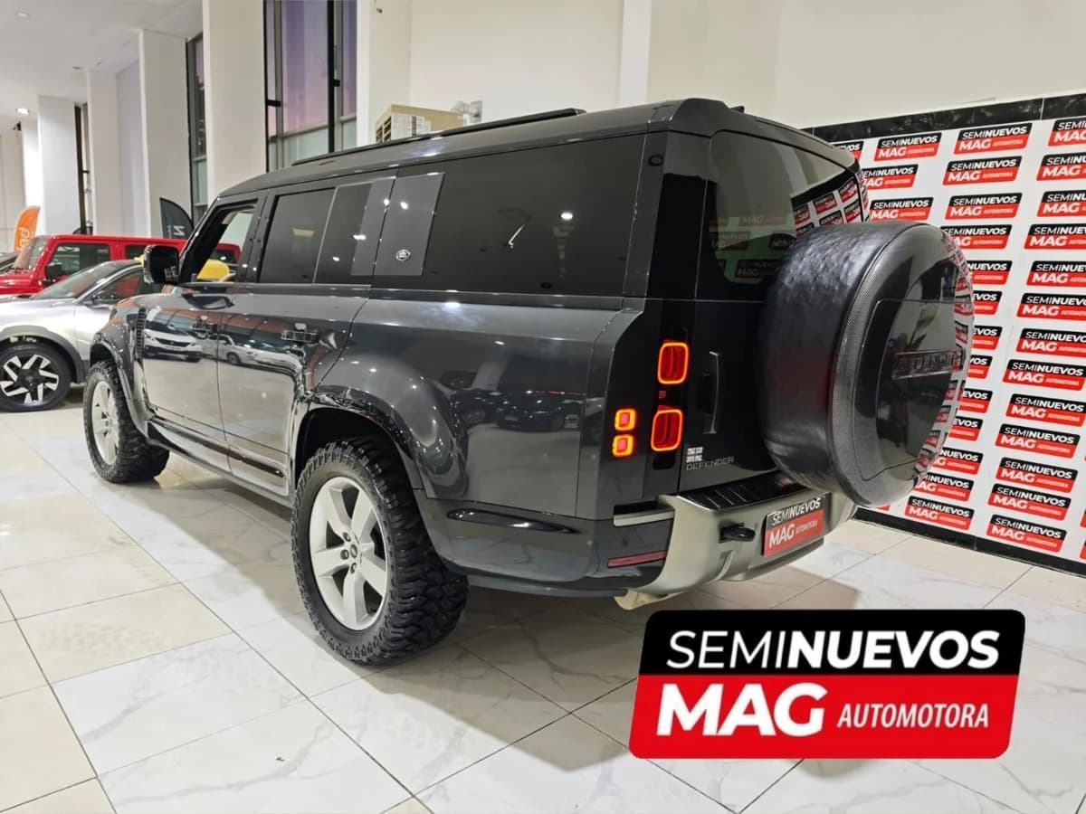 LAND ROVER DEFENDER 3.0 4X4 AT 3P 2024 - Imagen 3