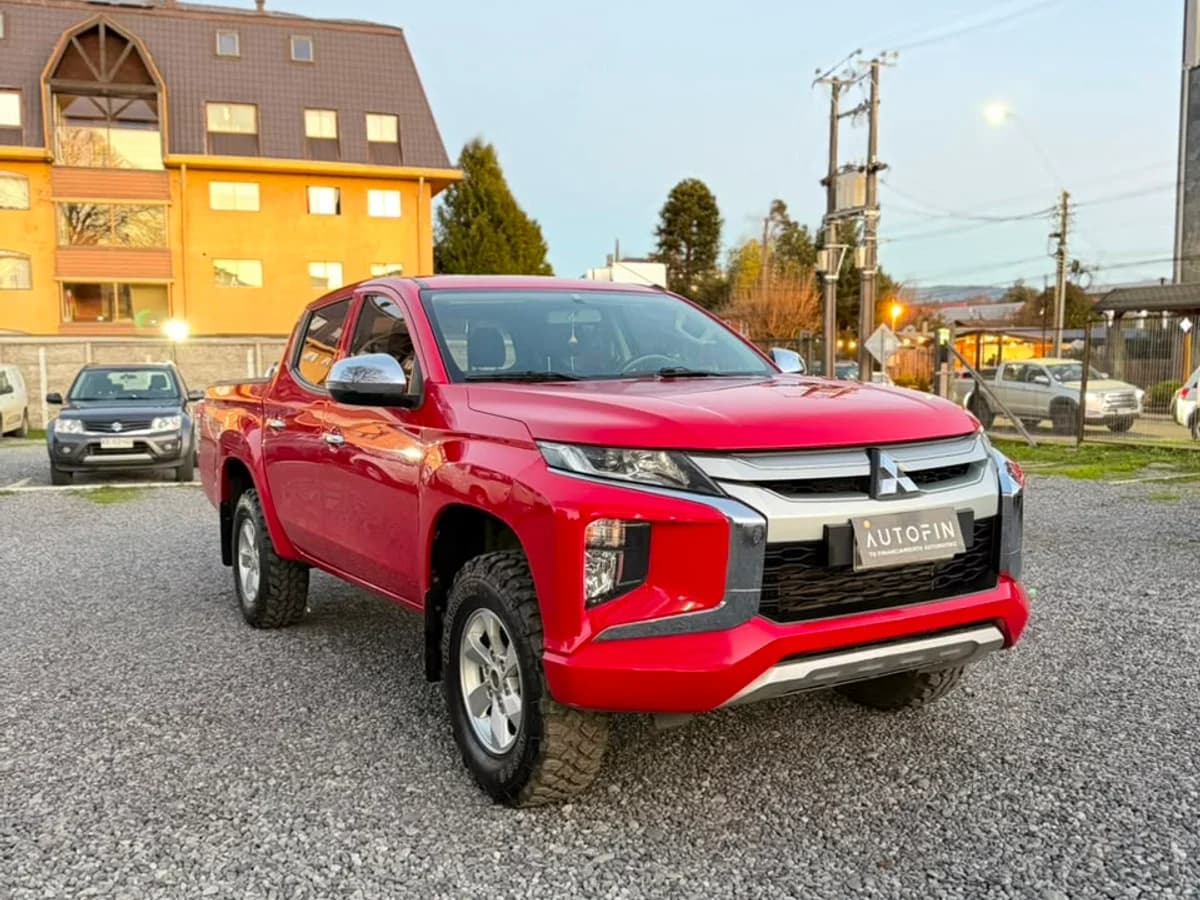 MITSUBISHI L200 2.4 KATANA CRT PACK DOB. CAB. 4X4 MT 4P 2022 - Imagen 1
