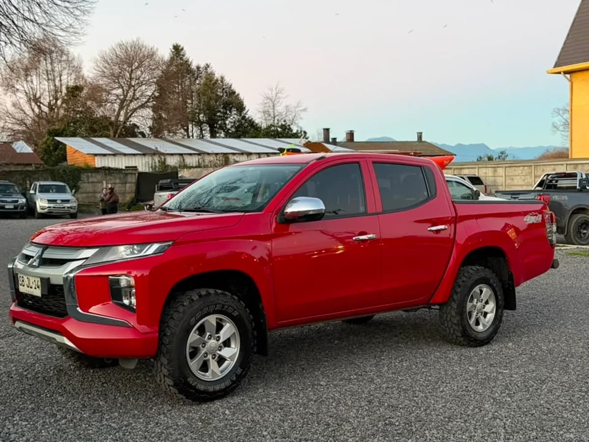 MITSUBISHI L200 2.4 KATANA CRT PACK DOB. CAB. 4X4 MT 4P 2022 - Imagen 3
