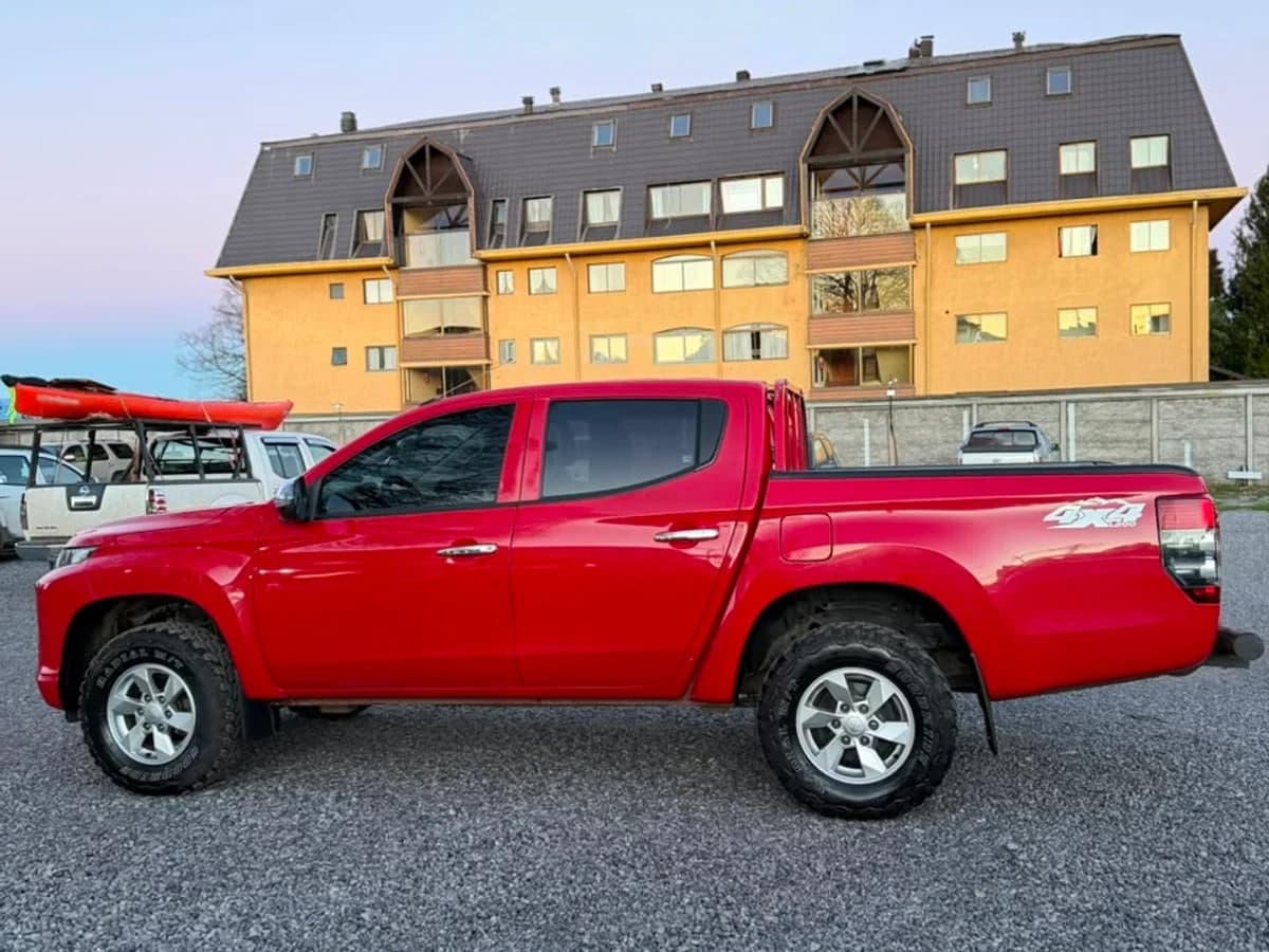 MITSUBISHI L200 2.4 KATANA CRT PACK DOB. CAB. 4X4 MT 4P 2022 - Imagen 6