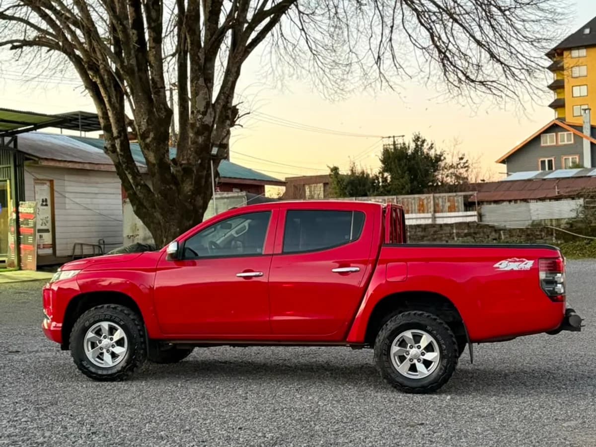 MITSUBISHI L200 2.4 KATANA CRT PACK DOB. CAB. 4X4 MT 4P 2022 - Imagen 10