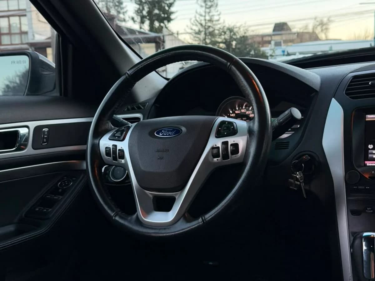 FORD Explorer XLT 3.5 2014 - Imagen 17