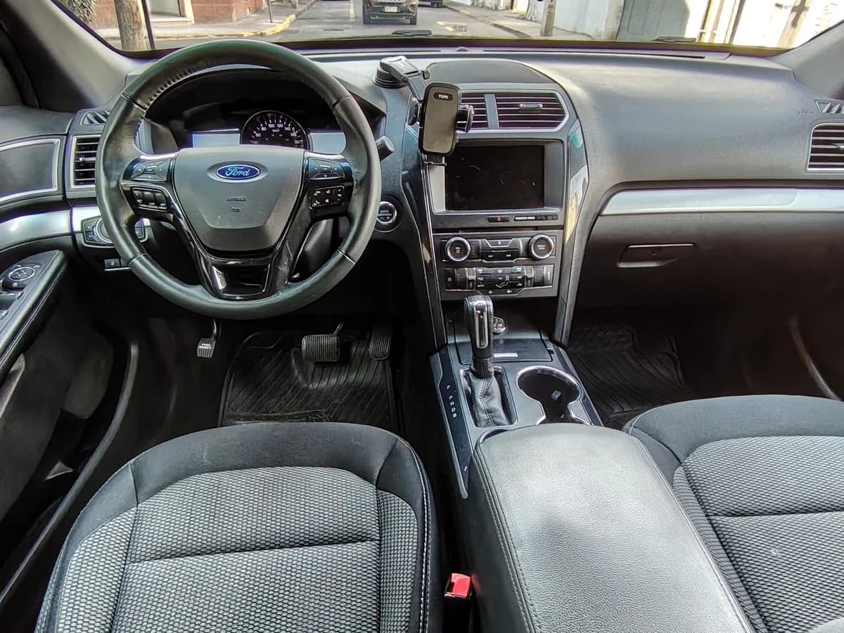 FORD Explorer XLT 3.5 2018 - Imagen 13