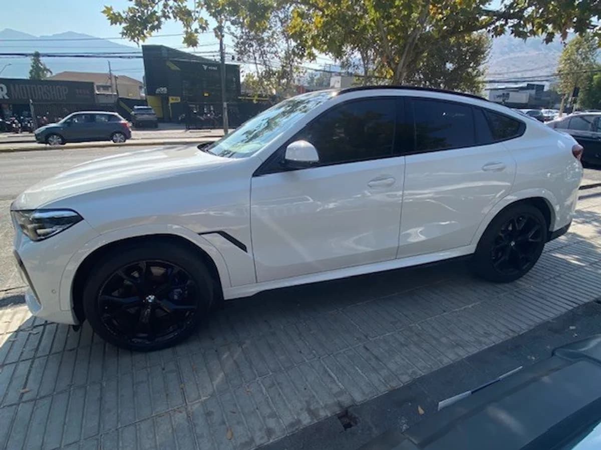 BMW X6 XDRIVE 30D 4X4 3.0 AUT 2023 - Imagen 8