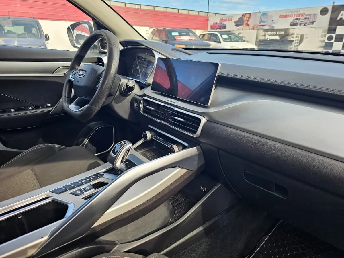 GEELY COOLRAY 1.5T GL 2022 - Imagen 2