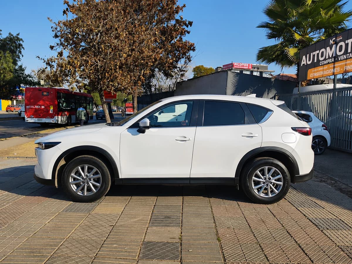 MAZDA Cx-5 2.0 CORE 2WD AT 5P 2023 - Imagen 4