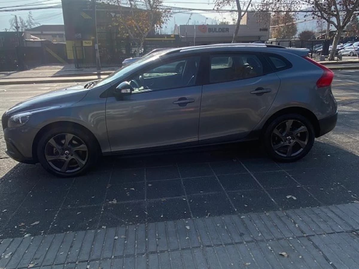 VOLVO V40 T4 2.0 Cross Country 2015 - Imagen 6