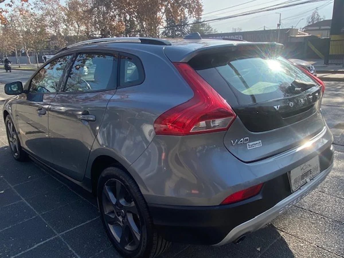 VOLVO V40 T4 2.0 Cross Country 2015 - Imagen 8