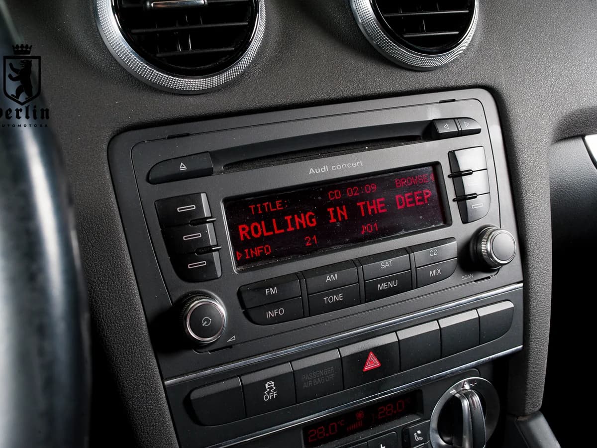 AUDI A3 1.8 TFSI SPORTBACK STRONIC S-LINEPLUS AT 2013 - Imagen 16