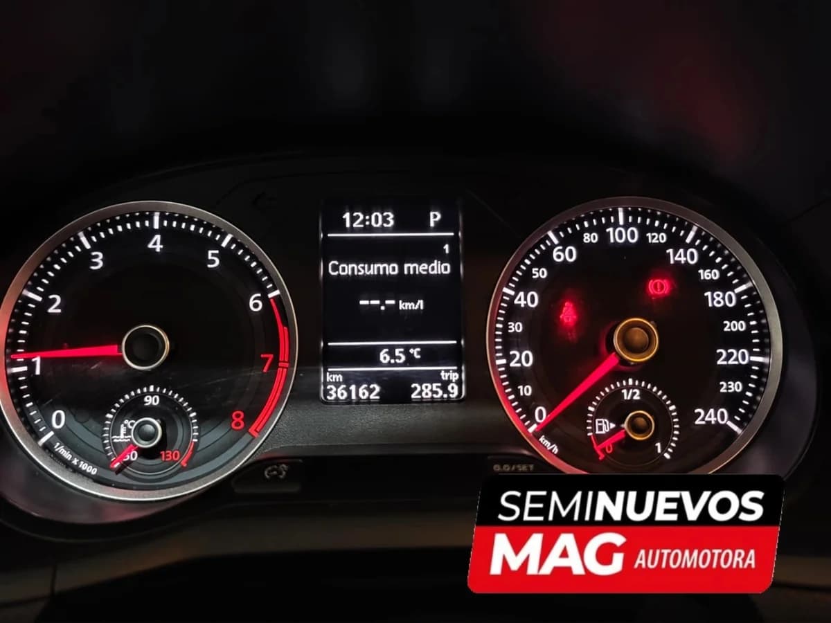 VOLKSWAGEN Gol HIGHLINE 1.6 2021 - Imagen 9