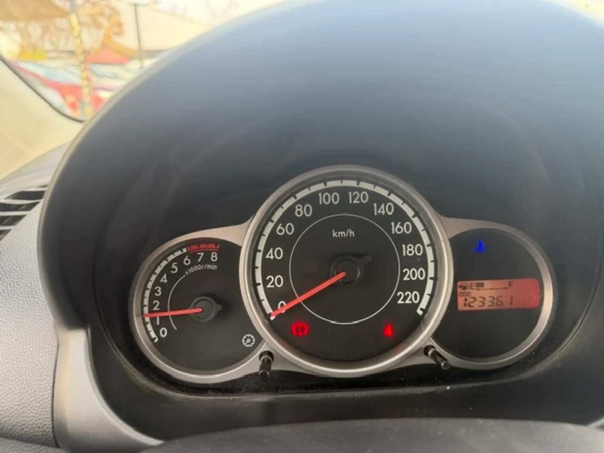 MAZDA 2 1.5 SPORT FULL 4X2 MT 5P 2014 - Imagen 9