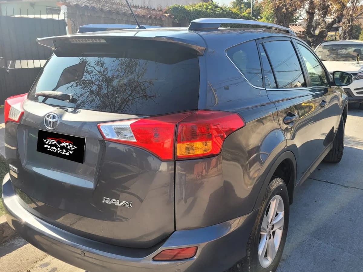 TOYOTA Rav4 2.5 AUTOMÁTICA 2015 - Imagen 2