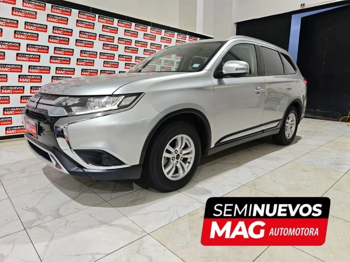 MITSUBISHI Outlander 2.0 2022 - Imagen 1