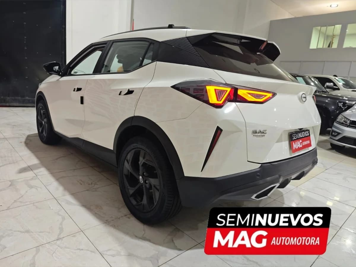 GAC EMZOOM 1.5T GL 4X2 AT 5P 2024 - Imagen 3