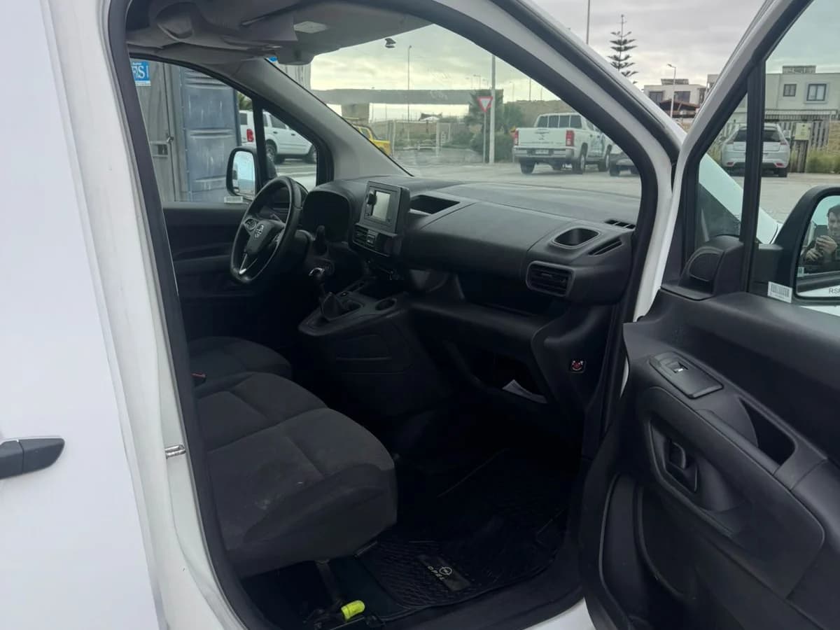 OPEL Combo 1.6 MT DIESEL 2022 - Imagen 10