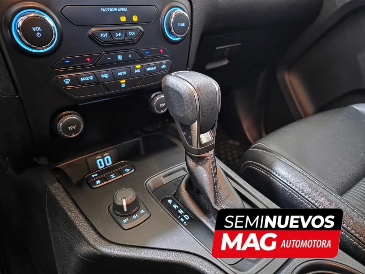 FORD RANGER LIMITED 4X4 AT 2023 - Imagen 8
