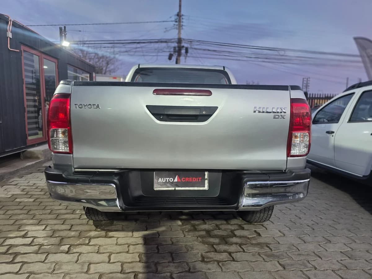 TOYOTA HILUX DX 4X4 2.4 2021 - Imagen 4