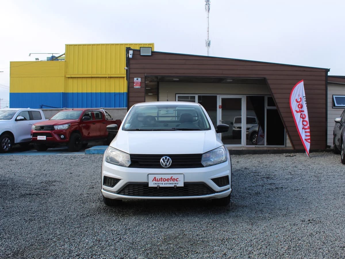 VOLKSWAGEN Saveiro 1.6 POWER PLUS 4X2 MT 2P 2019 - Imagen 3