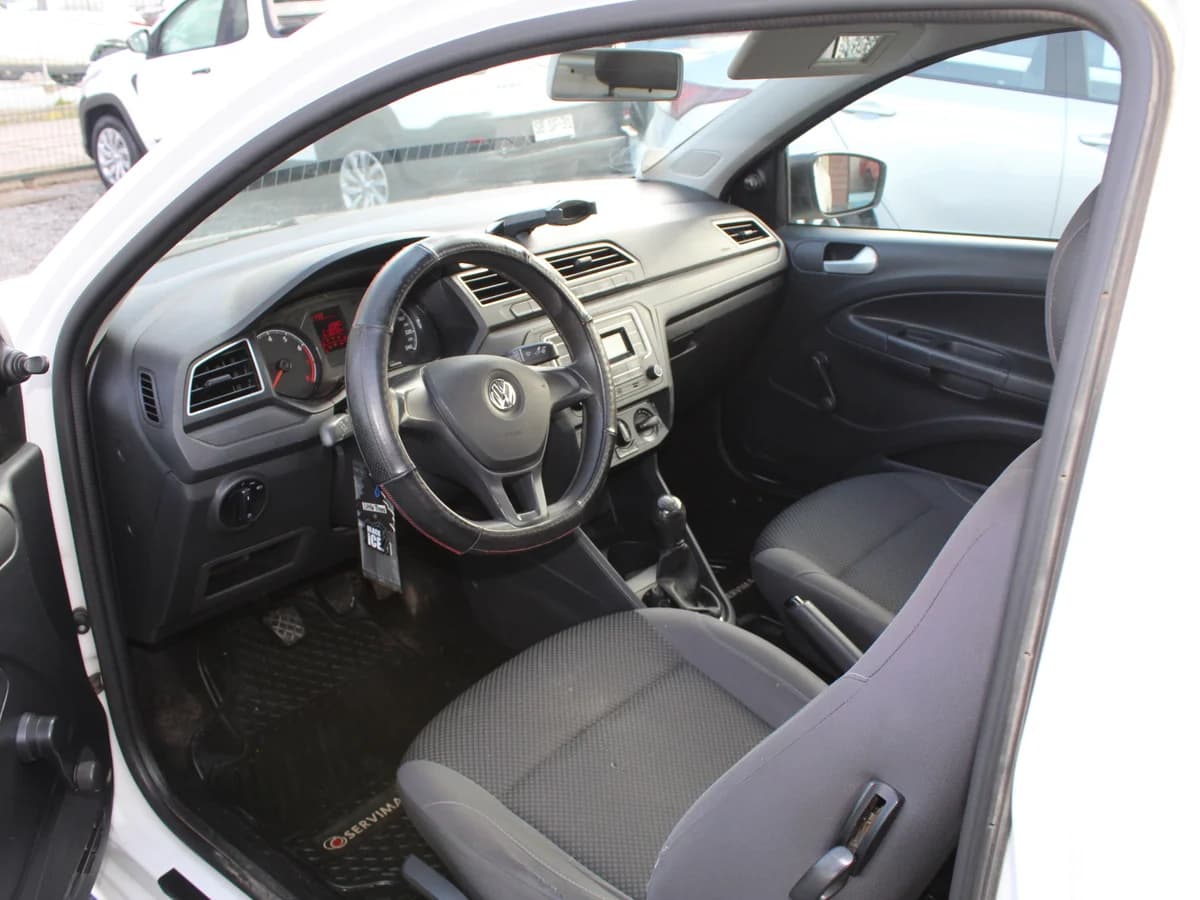 VOLKSWAGEN Saveiro 1.6 POWER PLUS 4X2 MT 2P 2019 - Imagen 9