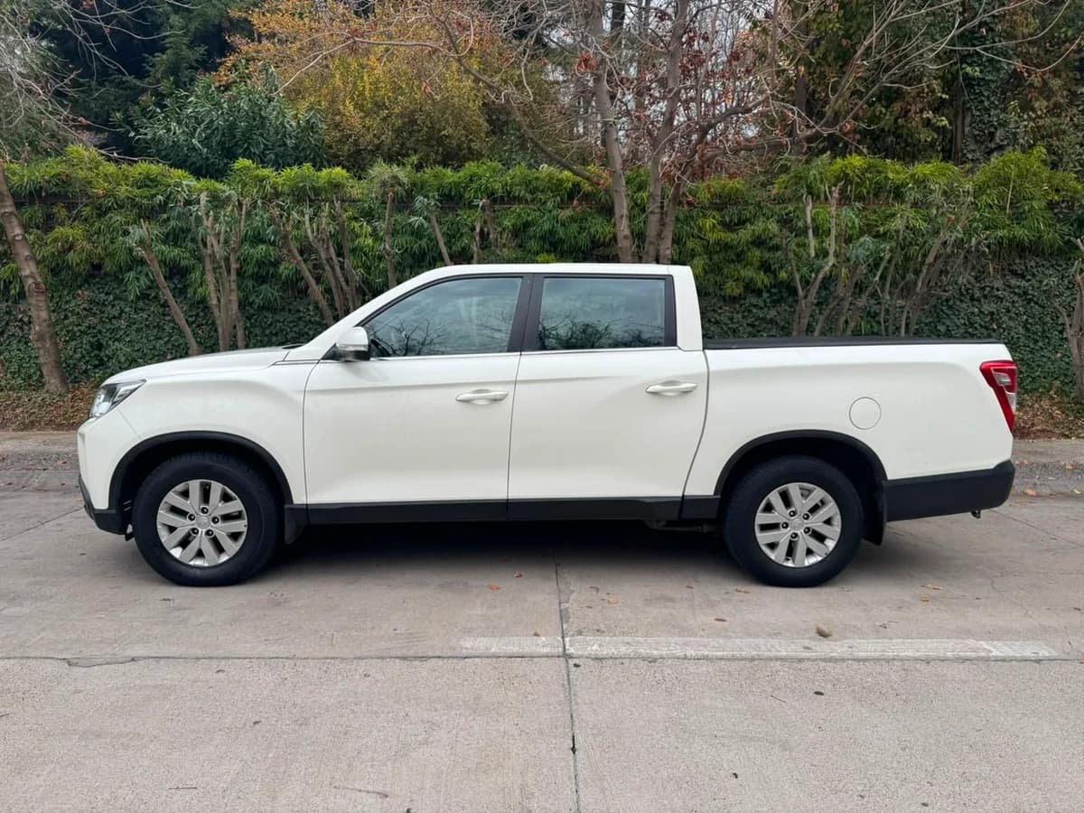SSANGYONG NEW MUSSO GRAND GLX 2.2 MT6 4X2 DIESEL AÑO 2022 - Imagen 5