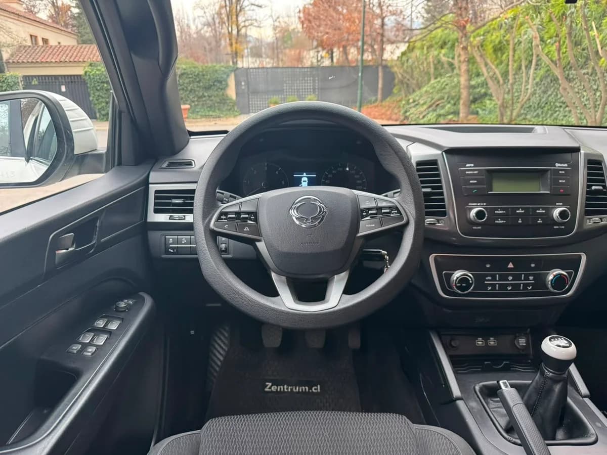 SSANGYONG NEW MUSSO GRAND GLX 2.2 MT6 4X2 DIESEL AÑO 2022 - Imagen 14