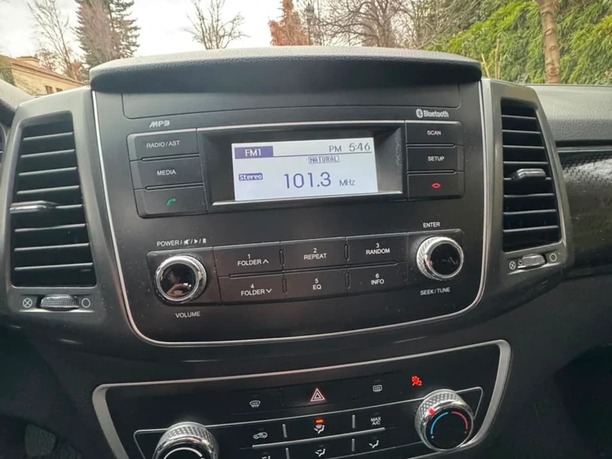 SSANGYONG NEW MUSSO GRAND GLX 2.2 MT6 4X2 DIESEL AÑO 2022 - Imagen 19