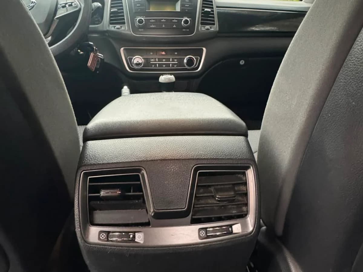 SSANGYONG NEW MUSSO GRAND GLX 2.2 MT6 4X2 DIESEL AÑO 2022 - Imagen 20
