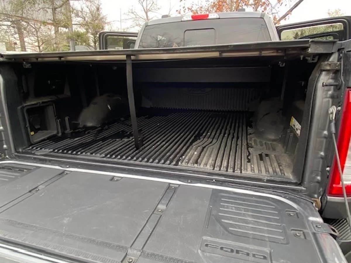 FORD F-150 LARIAT SPORT 5.0 4x4 AUT 2023 - Imagen 29