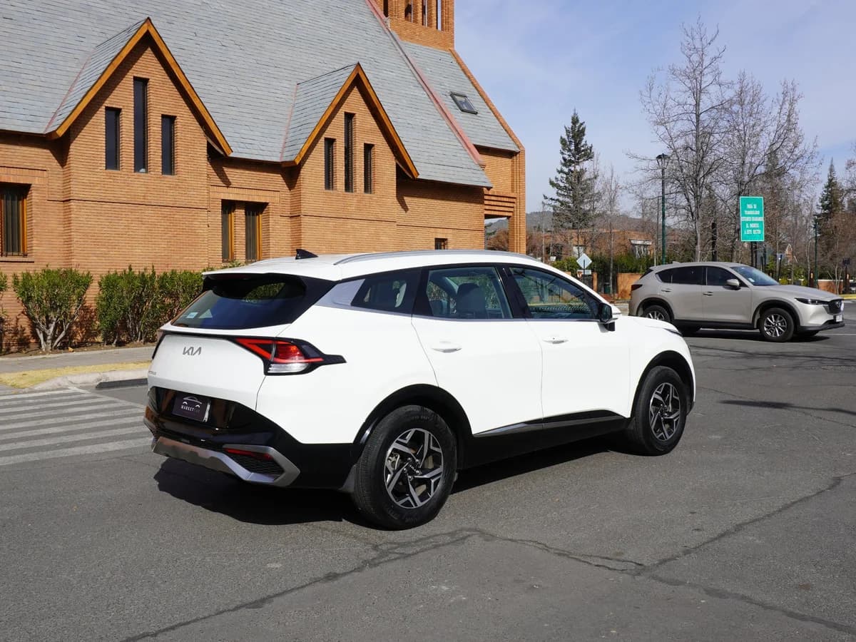 KIA Sportage EX 2.0L MT 2023 - Imagen 5