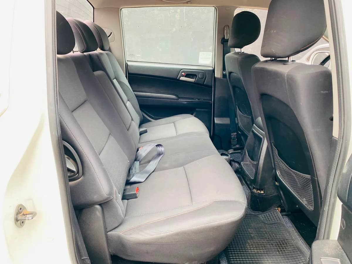SSANGYONG ACTYON SPORT 2.0 AUT DIESEL 2019 - Imagen 4