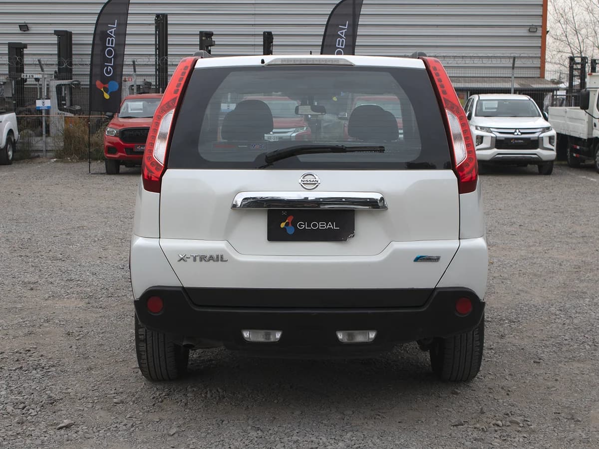 NISSAN X-Trail 2.5 AUT 4X4 - Imagen 6