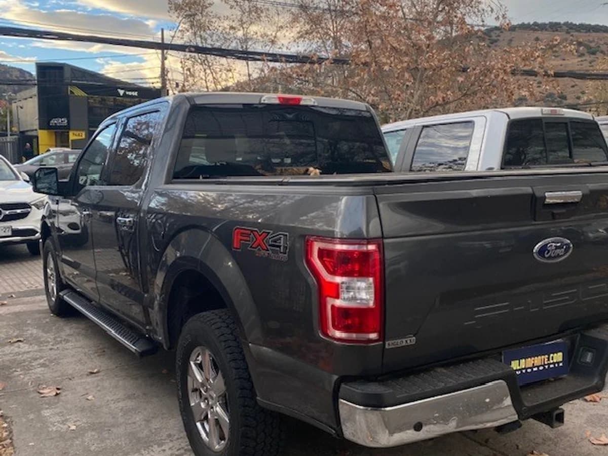 FORD F-150 4x4 5.0 XLT 2019 - Imagen 3