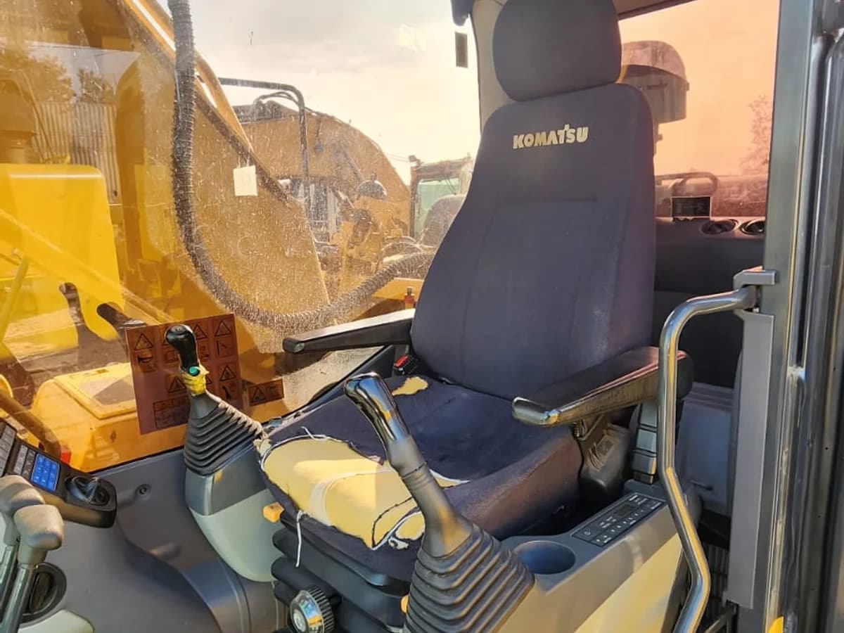 Komatsu PC200 2018 DIESEL - Imagen 4