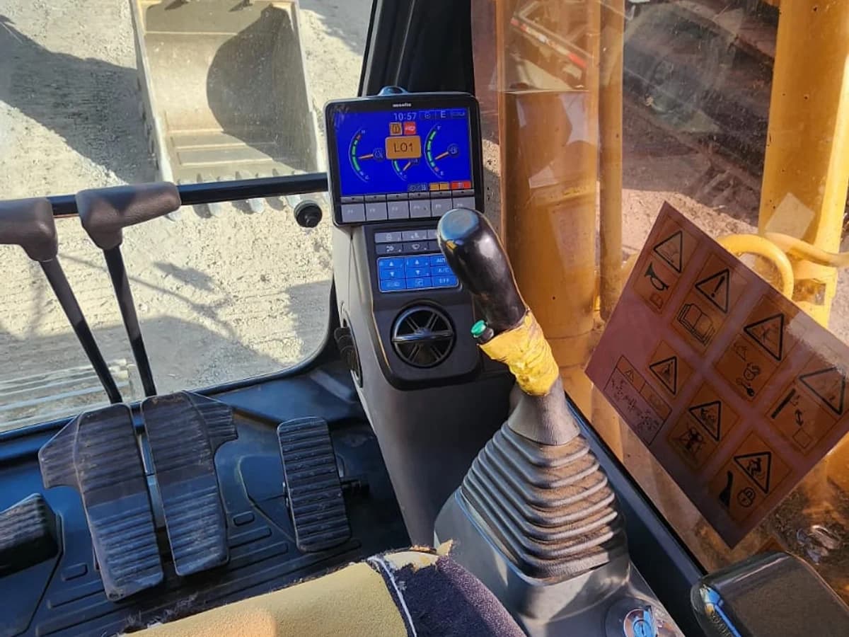 Komatsu PC200 2018 DIESEL - Imagen 6