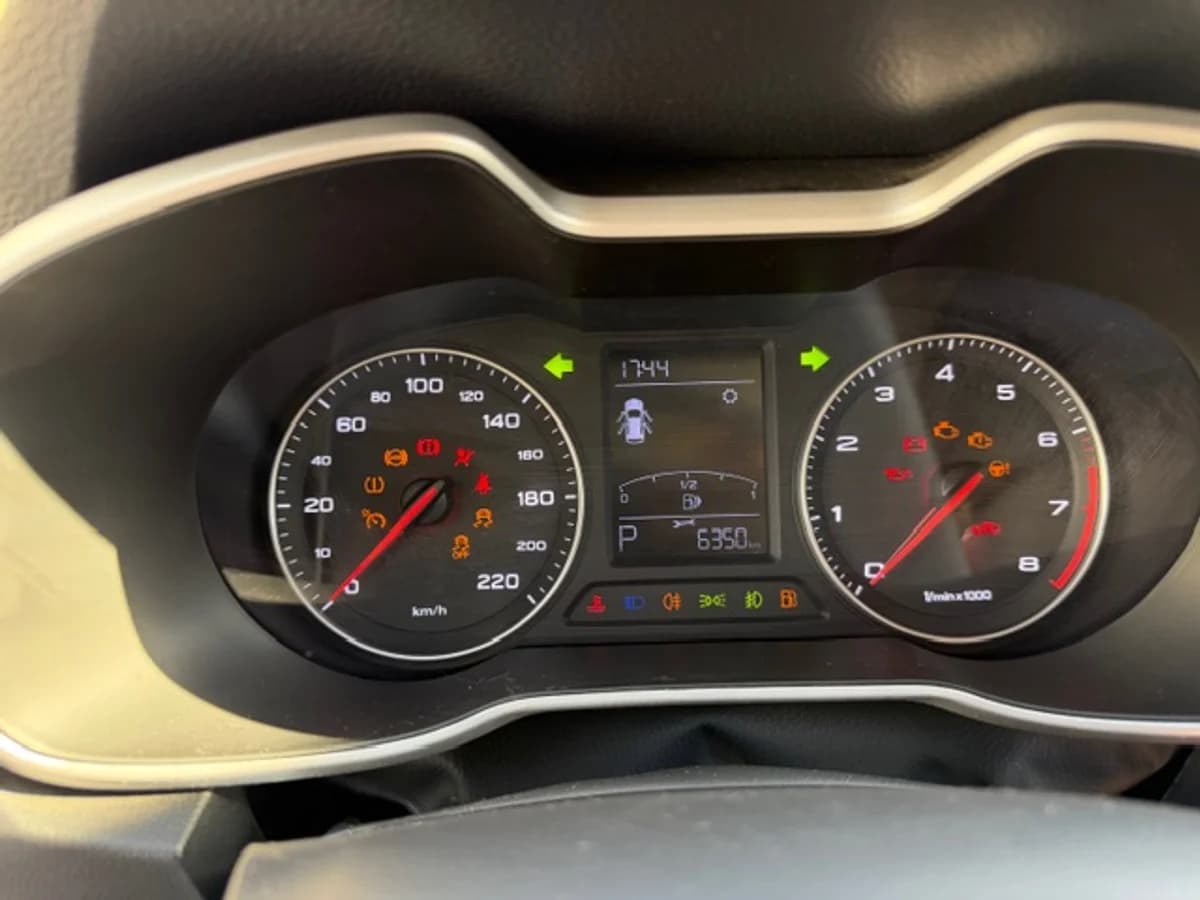 MG ZS 1.5 AUT COM 2024 - Imagen 9