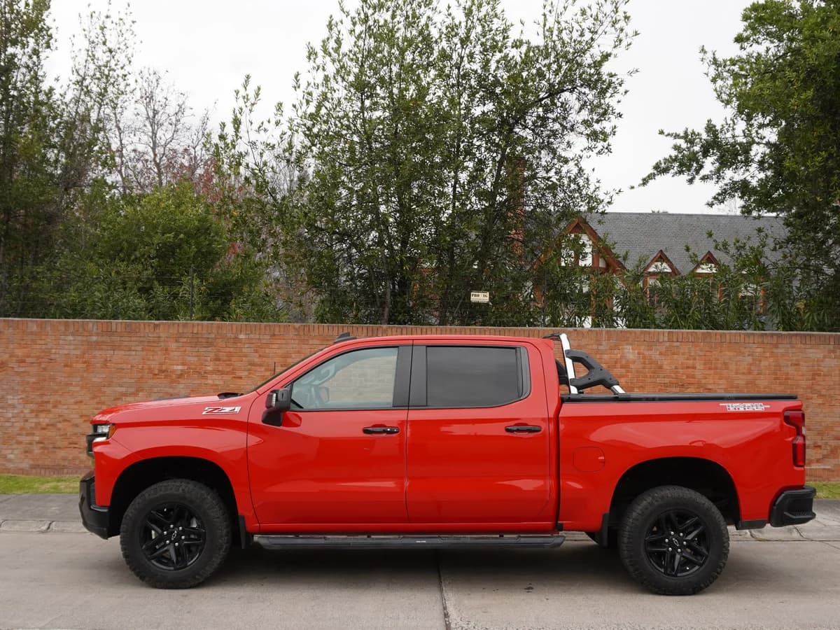 Checrolet Silverado Trail Boss 5.3 LTS Año 2021 - Imagen 8