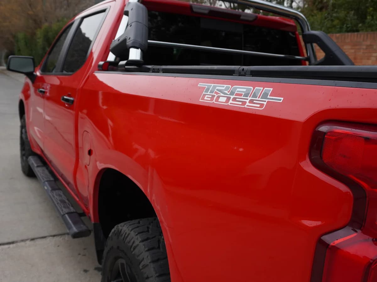 Checrolet Silverado Trail Boss 5.3 LTS Año 2021 - Imagen 15