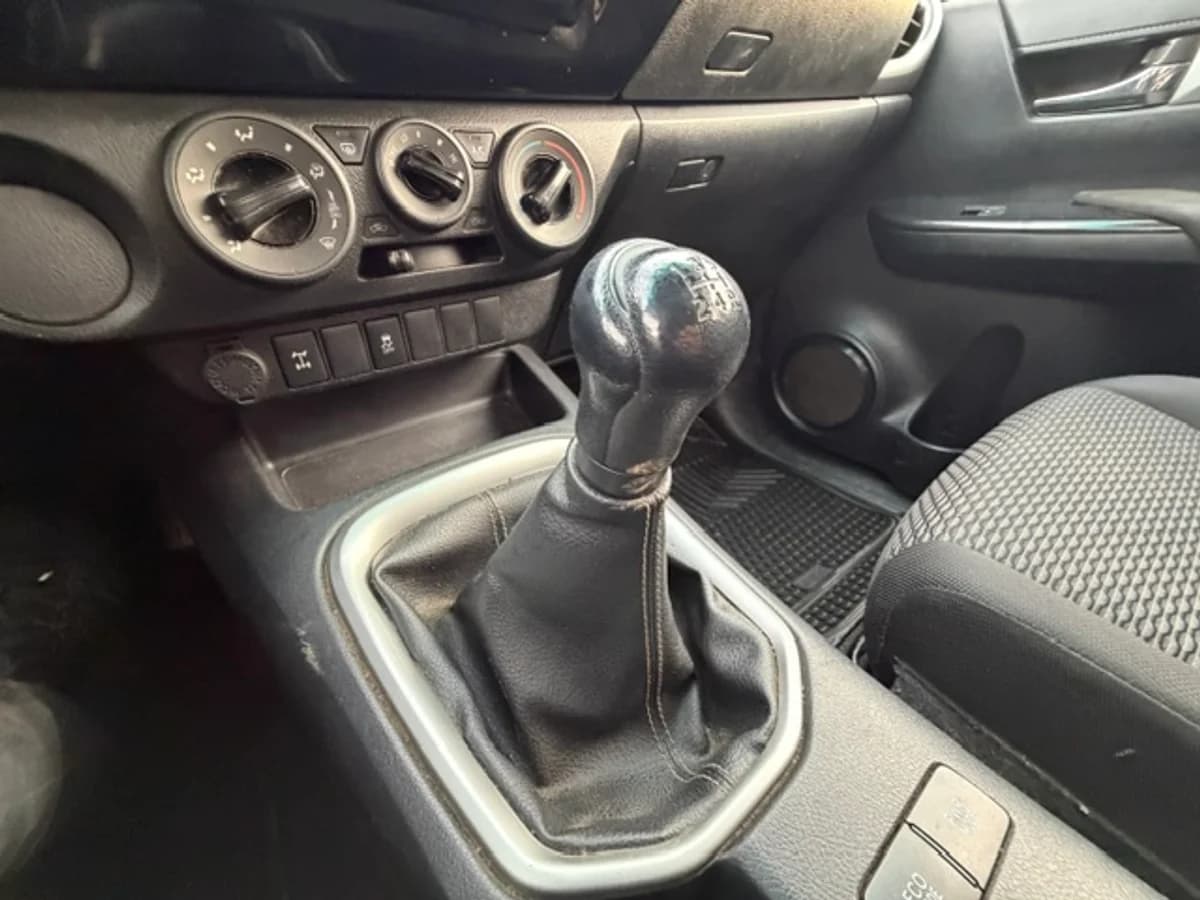TOYOTA Hilux 2.7 2018 - Imagen 11