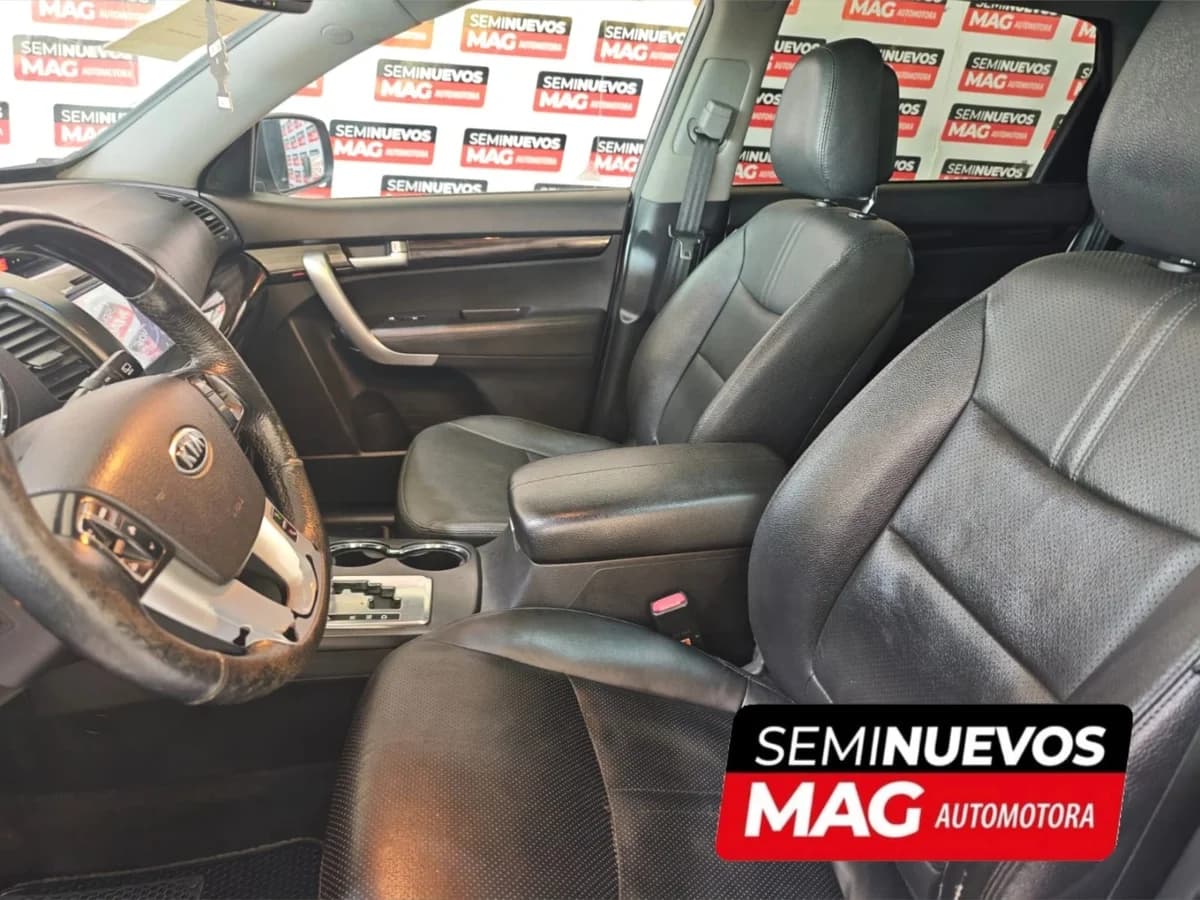 KIA Sorento 2.0 AUT 2012 - Imagen 6