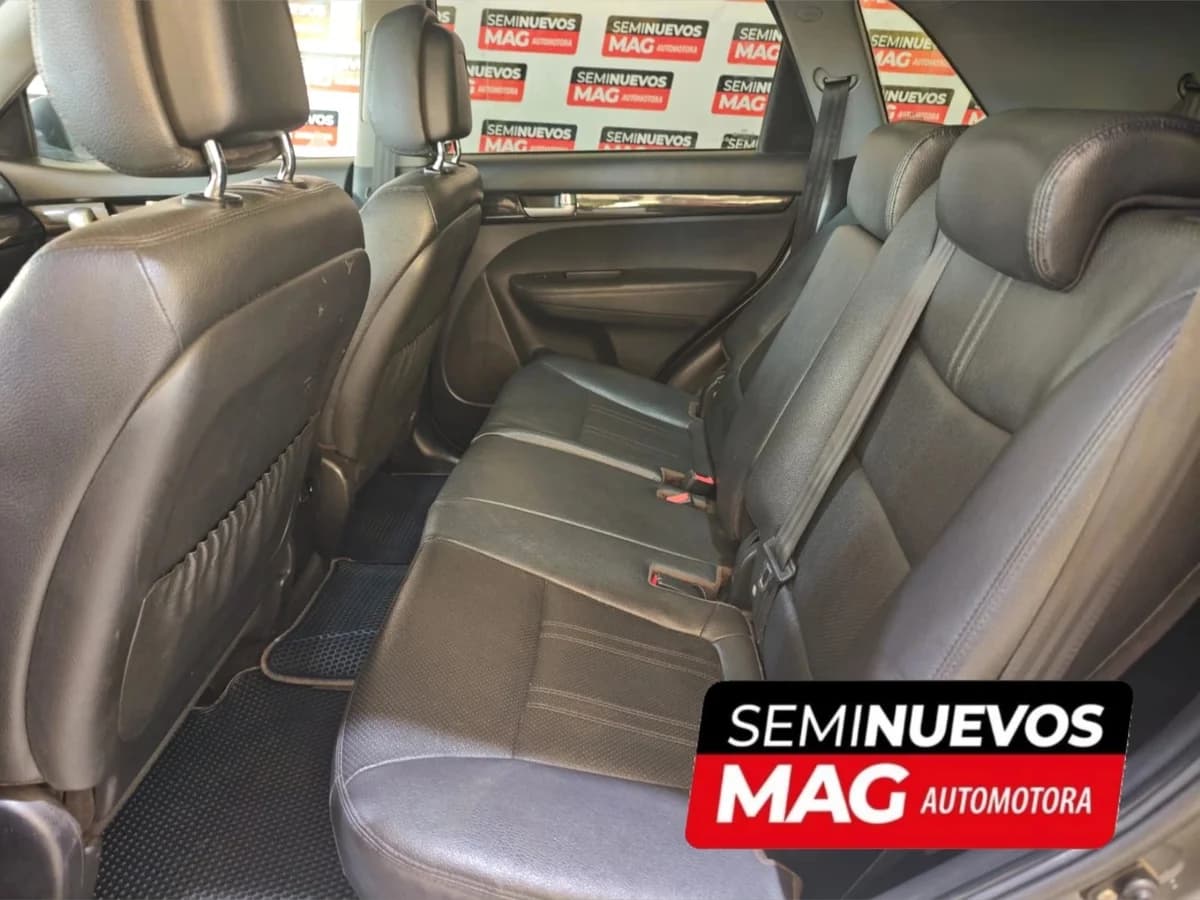 KIA Sorento 2.0 AUT 2012 - Imagen 7
